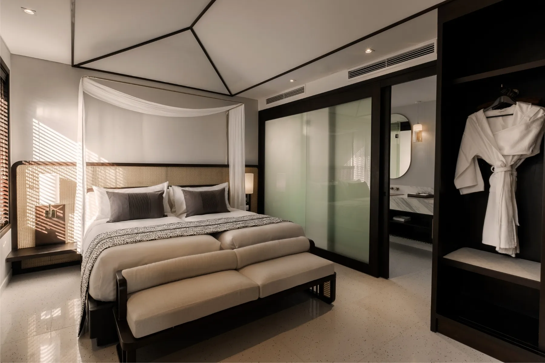 3 Bedrooms Pool Villa Ocean Front