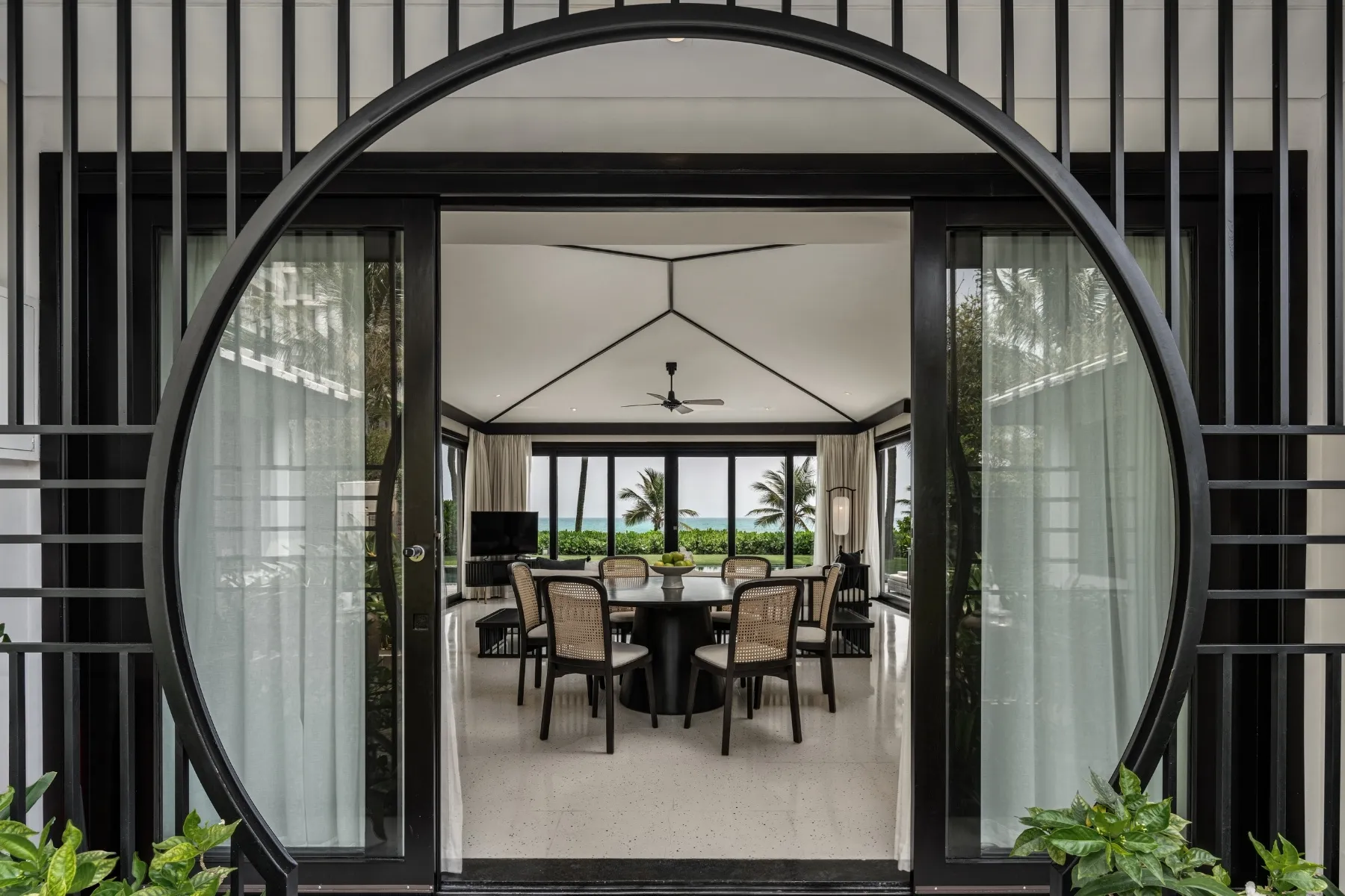 3 Bedrooms Pool Villa Ocean Front