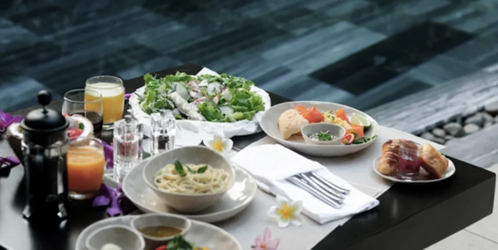 Phục vụ tại biệt thự