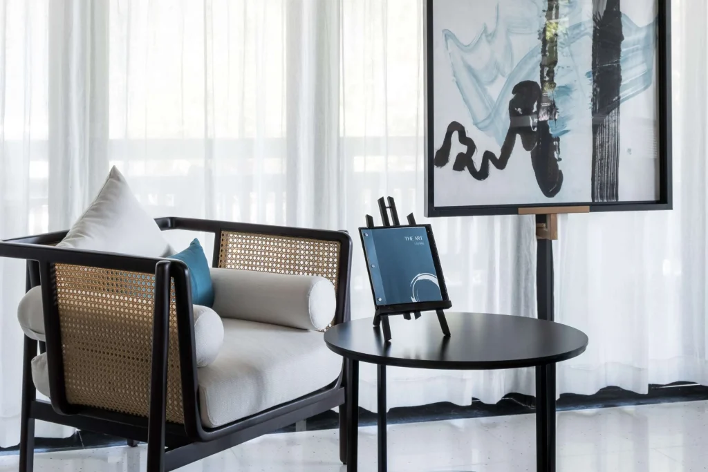 ザ・アートラウンジ