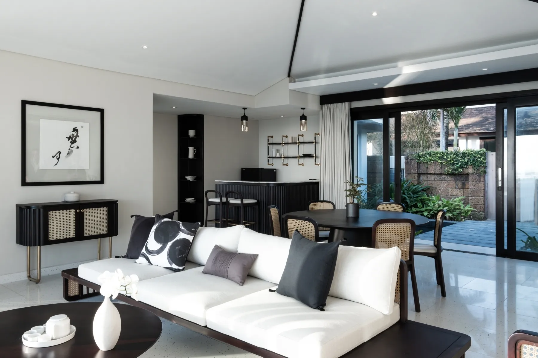 2 Bedrooms Pool Villa Ocean Front