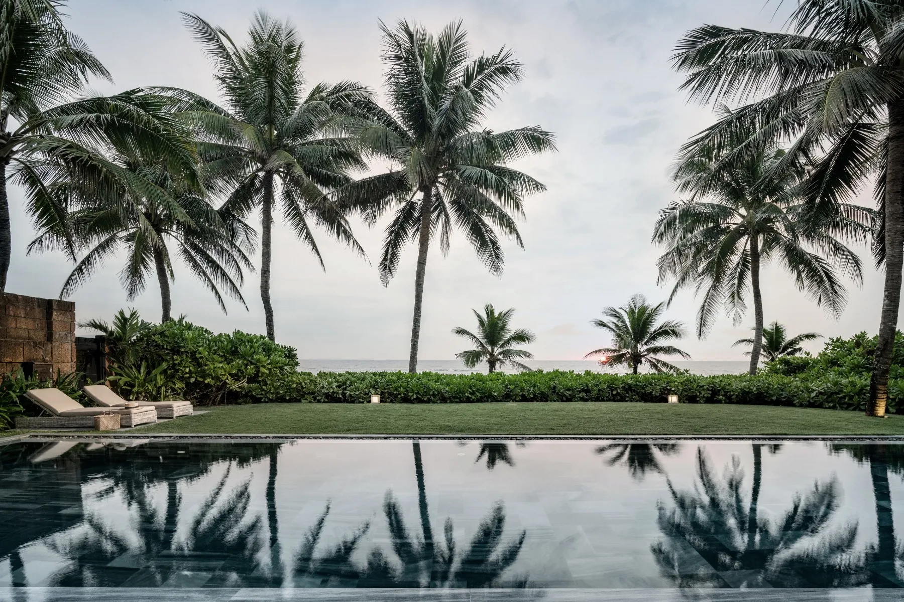 2 Bedrooms Pool Villa Ocean Front