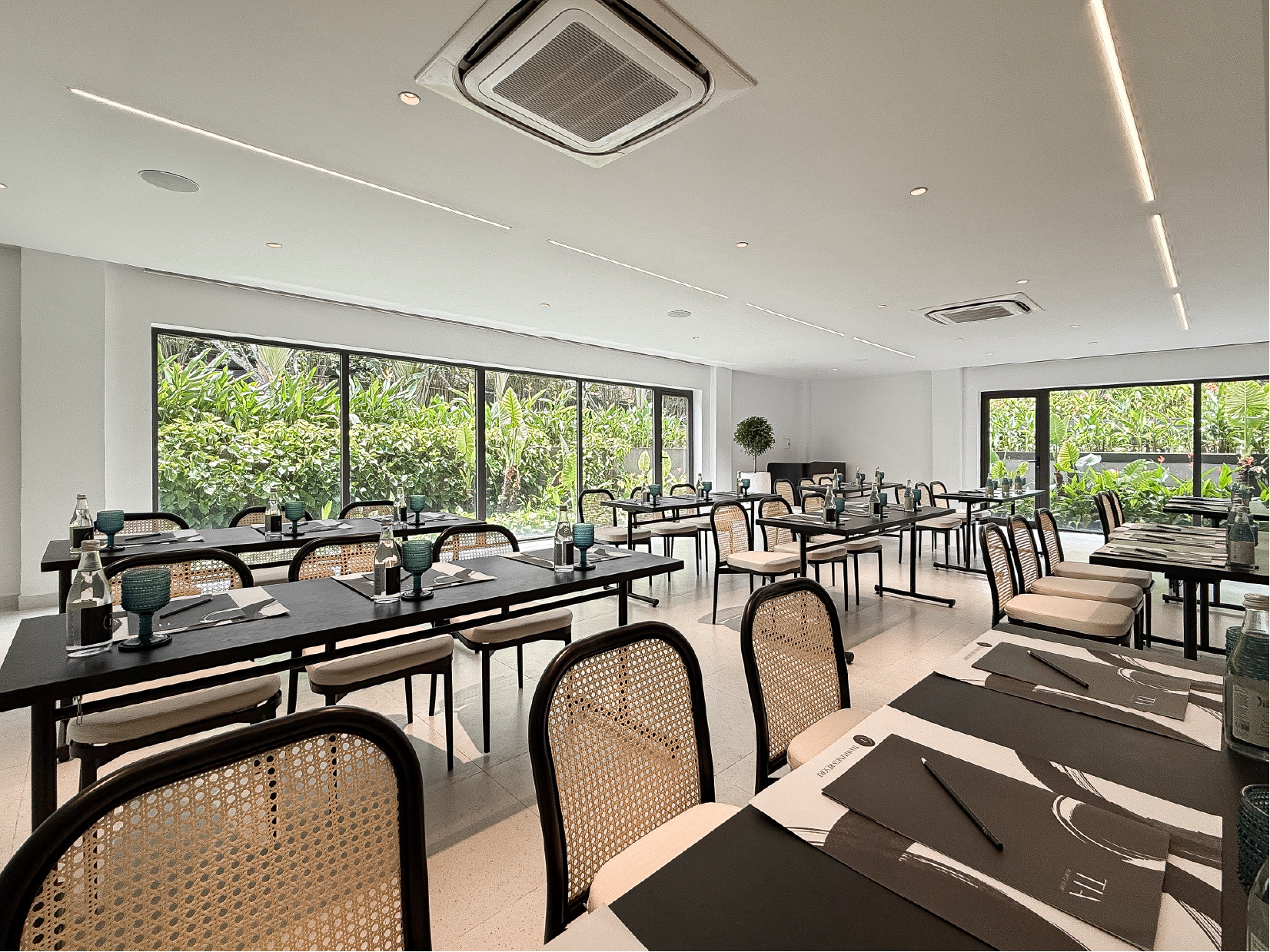 TIA - MEETING ROOM (4)