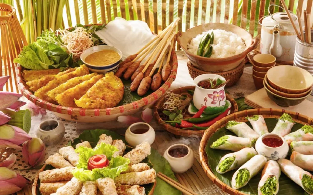 Đặc sản Đà Nẵng: 10 Món ăn nhất định phải thử