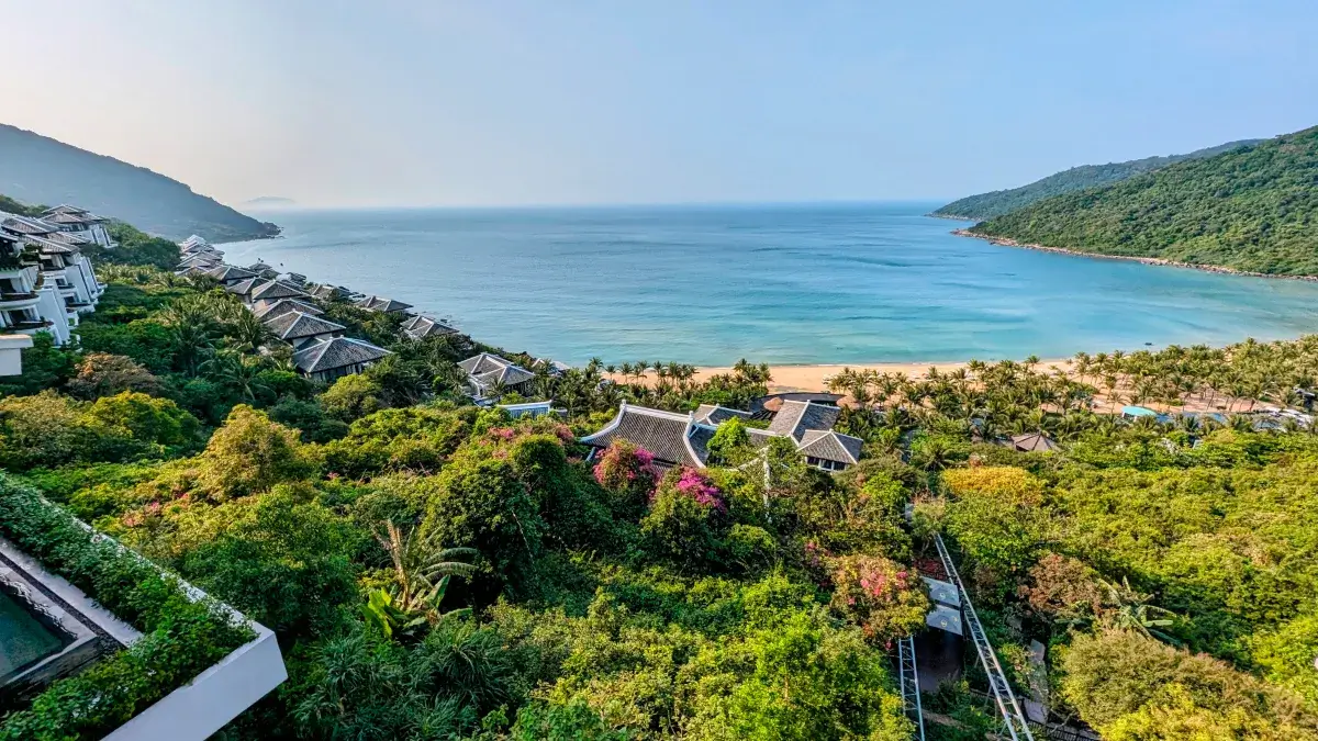 InterContinental Danang Sun Peninsula Resort với vị trí đắc địa trên Bán đảo Sơn Trà