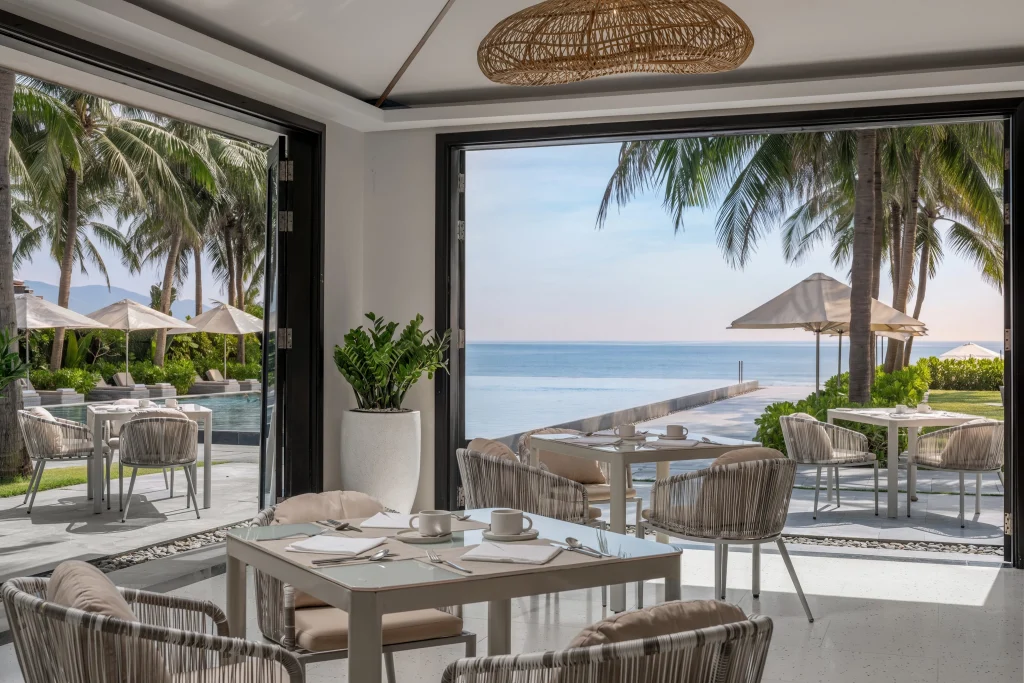 THE OCEAN BISTRO